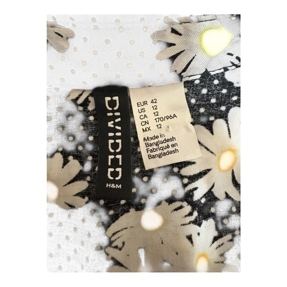 H&M Black and White Sleeveless Sundress with Notched Collar - Picture 5 of 5